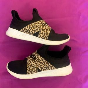 Adidas leopard print size 8.5